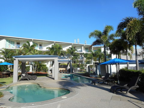 Caloundra Central Apartment Hotel - Accommodation Asia 2