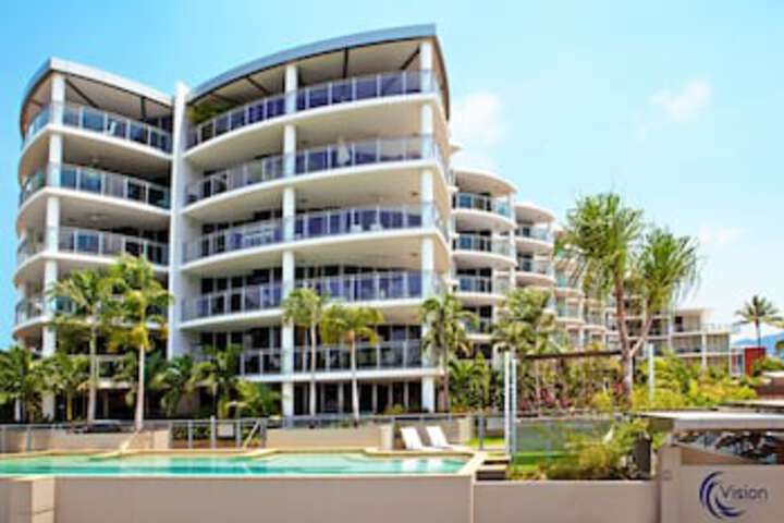Mooroobool QLD Accommodation China