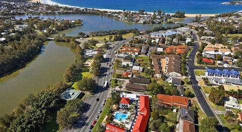 Terrigal Pacific Coastal Retreat - Accommodation Guide 2