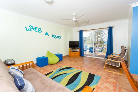 Burleigh Point Holiday Apartments - Accommodation Asia 6