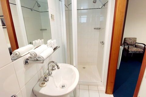 Point Lonsdale Guest House - Accommodation Asia 5