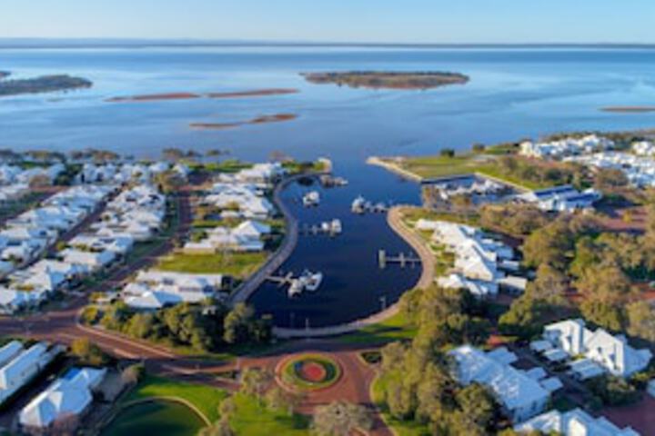 Erskine WA Accommodation Guide
