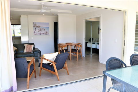 Noosa River Palms - Accommodation Asia 4