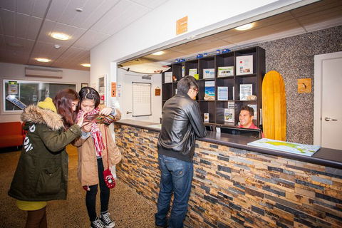 The Island Accommodation - Hostel - Accommodation Guide 2