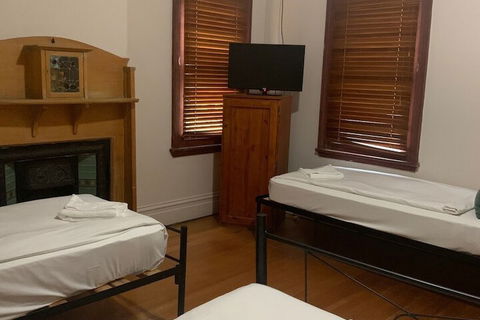 Burwood Bed And Breakfast - Accommodation Asia 4