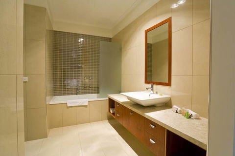 Indulge Apartments Langtree - Accommodation Asia 7