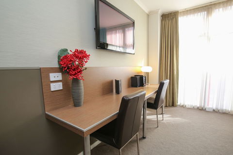 Indulge Apartments - Ontario - Accommodation Asia 1