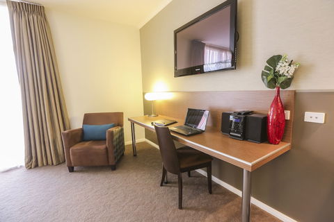 Indulge Apartments - Ontario - Accommodation Asia 3