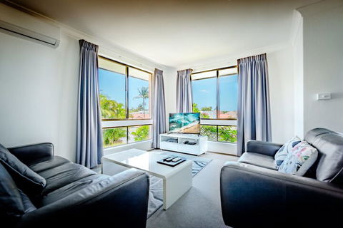 Coffs Harbour Holiday Apartments - Accommodation Asia 3