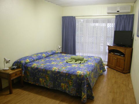 Ambience Holiday Apartments - Accommodation Asia 5