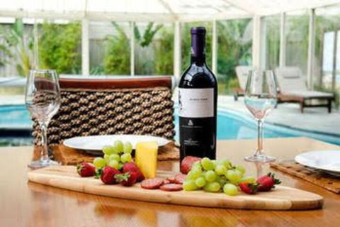 Whitesbeach Guesthouse - Accommodation Guide 4