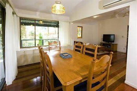 Montville Attic - Accommodation Asia 3