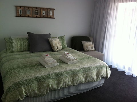 Corinella On The Esplanade Bed & Breakfast - Accommodation Guide 3