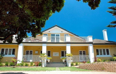Plantation House - Accommodation Guide 0