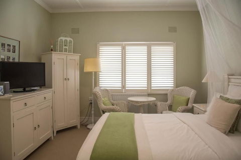 Plantation House - Accommodation Guide 2