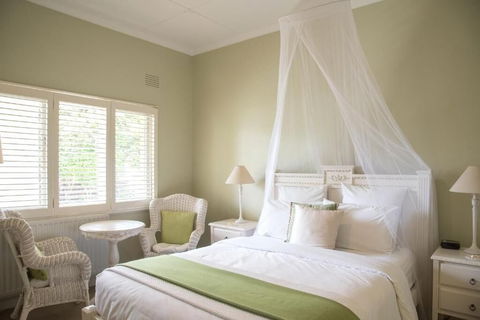 Plantation House - Accommodation Guide 4