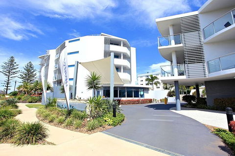 Manta Bargara Resort - Accommodation Asia 4