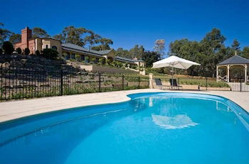 Brice Hill Country Lodge - Accommodation Guide 1
