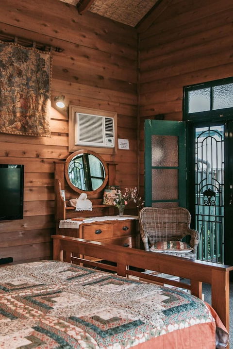 Peppercorns Bed And Breakfast - Accommodation Asia 3