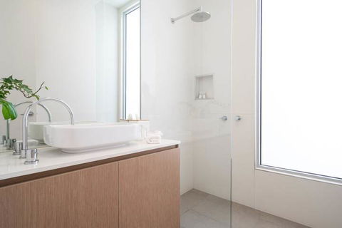 Aquabelle Apartments - Accommodation Guide 7