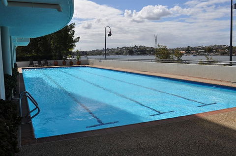 Goldsborough Place Apartments - Accommodation Guide 2