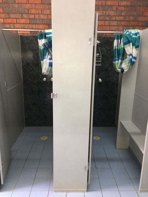 Warrnambool Beach Backpackers - Accommodation Guide 4