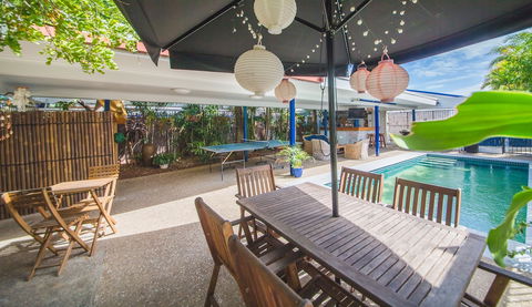 The Cosmopolitan Motel And Serviced Apartments - Accommodation Guide 3
