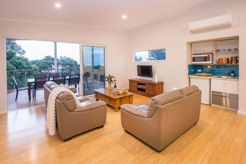Beach Haven - Accommodation Guide 3