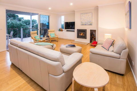 Beach Haven - Accommodation Guide 5