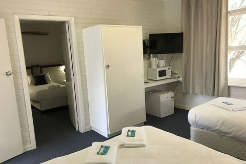 Walpole Hotel Motel - Accommodation Asia 3