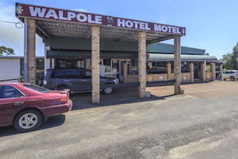 Walpole Hotel Motel - Accommodation Asia 0