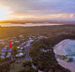 Angourie Blue 7 stroll to surfing beaches. - Accommodation Asia