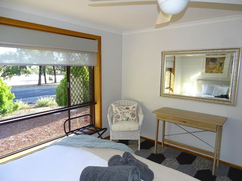3 Pears On The Park McLaren Vale - Accommodation Asia 5