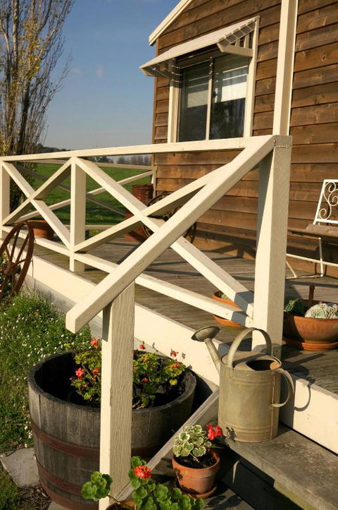 Little Lake Cottage - Accommodation Guide 3