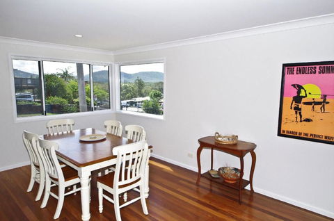 Shiloh Holiday House 14 East Street - Accommodation Asia 6