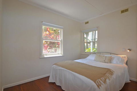Breakers 1 2 Hill Street - Accommodation Asia 5