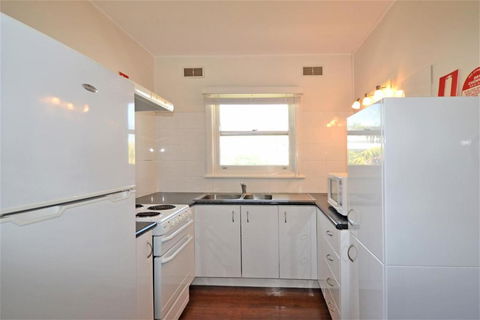 Breakers 6 2 Hill Street - Accommodation Asia 6