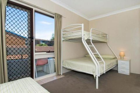 Bay Park Gardens 30 1 Warlters Street - Accommodation Guide 2