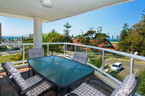 Mainsail 10 17 Owen Street - Accommodation Asia 1