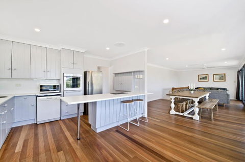 143 Matthew Flinders Drive Port Macquarie - Accommodation Asia 7