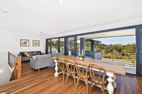 143 Matthew Flinders Drive Port Macquarie - Accommodation Asia 0