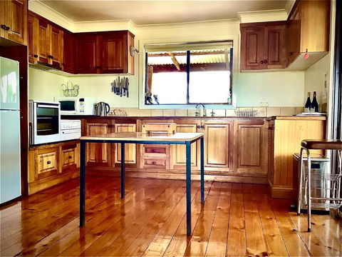 Gilgraves Vineyard Farmstay - Accommodation Guide 4