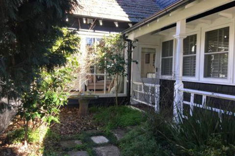 Clubbe Cottage - Accommodation Guide 5