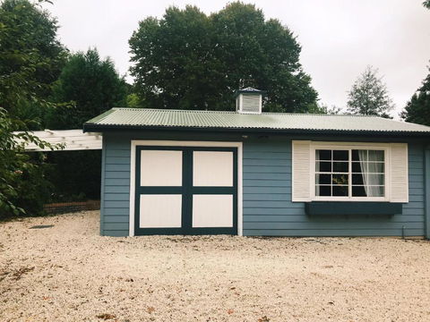 Bowral Escape - Accommodation Guide 5