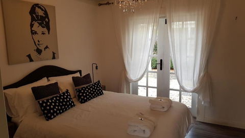 Bowral Escape - Accommodation Guide 7