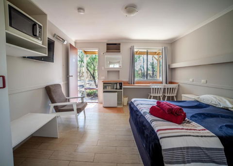 Lockyer Motel - Accommodation Guide 2