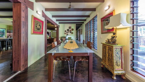 CELADON Holiday House - Accommodation Guide 6