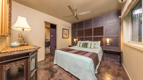 CELADON Holiday House - Accommodation Guide 5