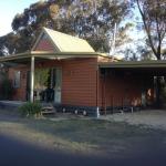 Glenfield Cottage - Accommodation Asia 0
