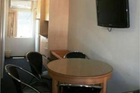 Queensgate Motel - Accommodation Asia 3